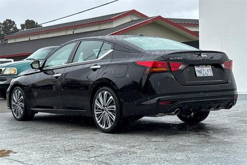 2024 Nissan Altima 2.5 SL