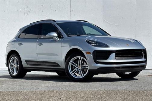 2022 Porsche Macan Base