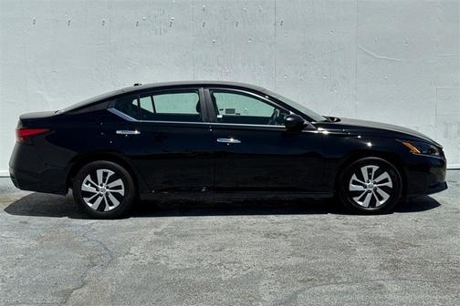 2025 Nissan Altima S