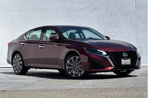 2023 Nissan Altima 2.5 SL
