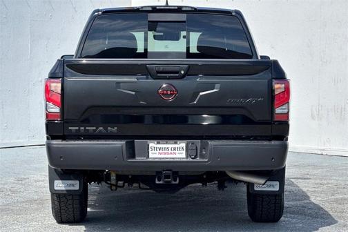 2024 Nissan Titan PRO-4X