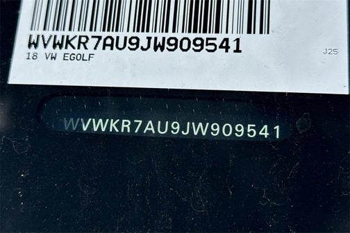 2018 Volkswagen e-Golf SE