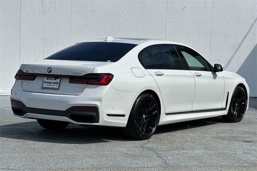 2021 BMW 750 i xDrive
