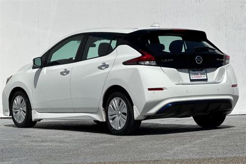 2022 Nissan Leaf S