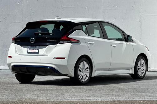 2022 Nissan Leaf S