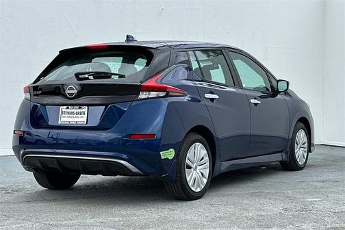 2023 Nissan Leaf S