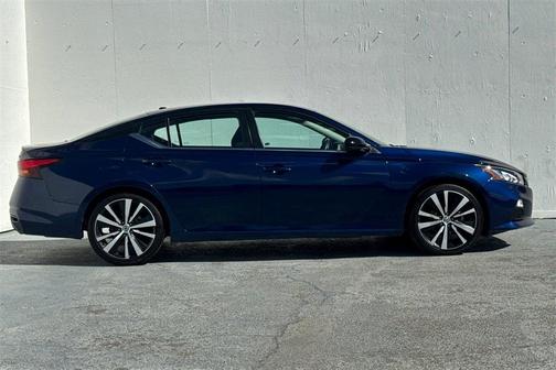 2021 Nissan Altima 2.5 SR