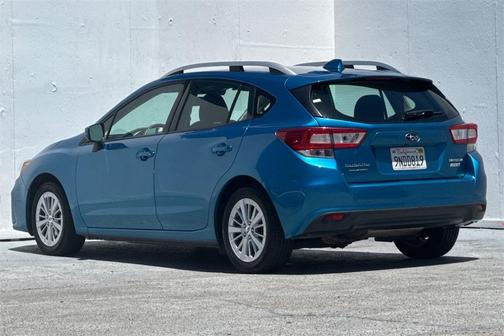 2017 Subaru Impreza 2.0i Premium