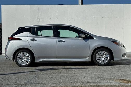 2024 Nissan Leaf S