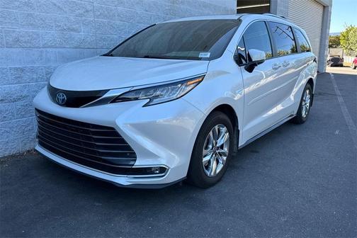 2024 Toyota Sienna Limited