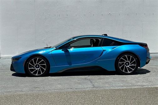2014 BMW i8 Base