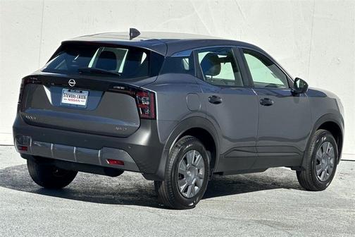2025 Nissan Kicks S