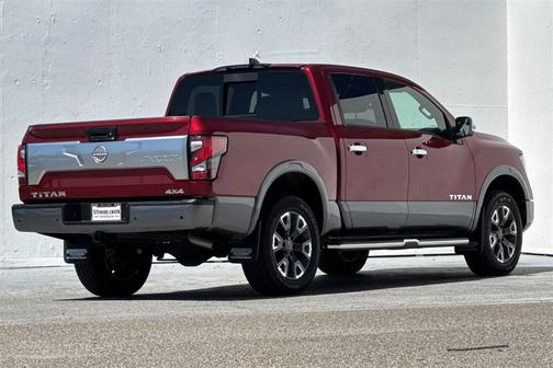 2024 Nissan Titan Platinum Reserve
