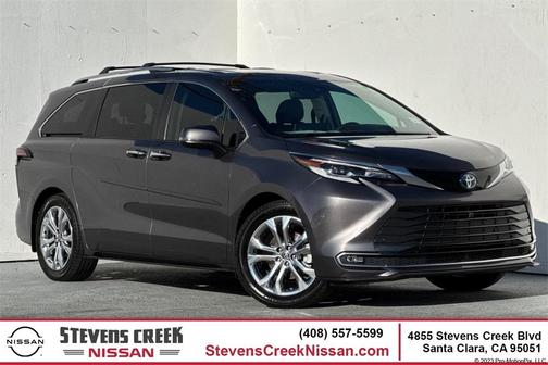 2023 Toyota Sienna Platinum 7 passenger