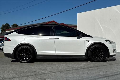 2017 Tesla Model X 75D