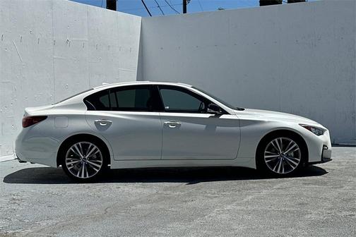 2024 INFINITI Q50 SENSORY