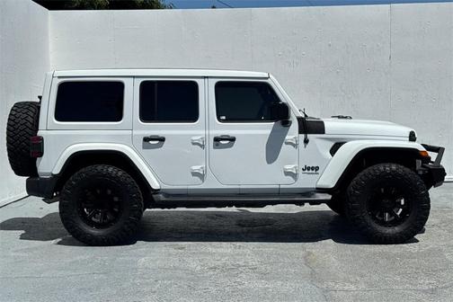 2021 Jeep Wrangler Unlimited Sahara Altitude