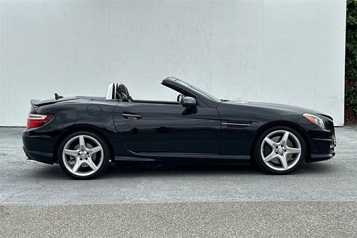 2016 Mercedes-Benz SLK-Class SLK300