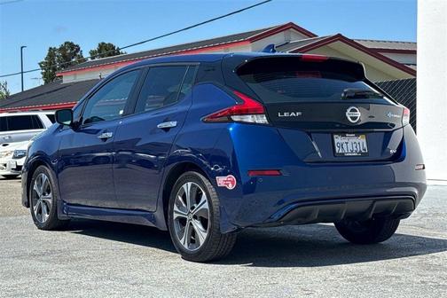 2022 Nissan Leaf SV