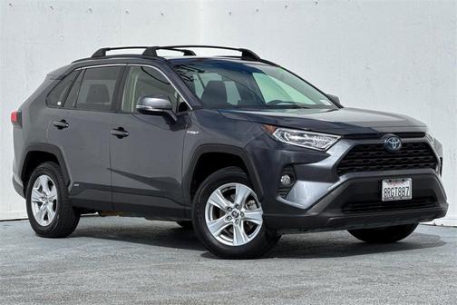 2020 Toyota RAV4 Hybrid XLE