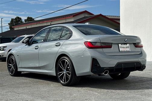 2023 BMW 330e 330e