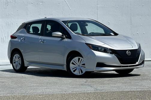 2023 Nissan Leaf S