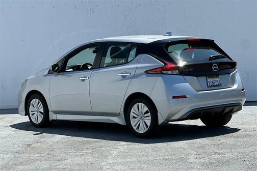 2023 Nissan Leaf S