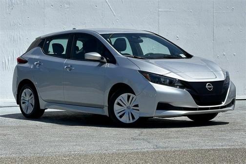 2023 Nissan Leaf S