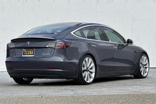 2019 Tesla Model 3 Long Range