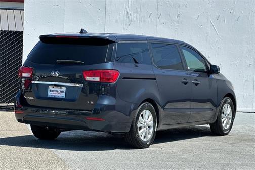 2017 Kia Sedona LX