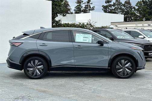 2025 Nissan ARIYA ENGAGE