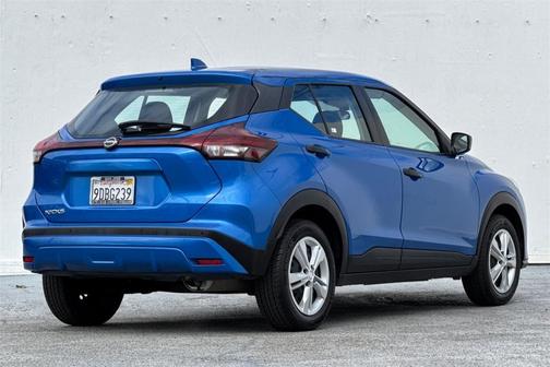 2023 Nissan Kicks S