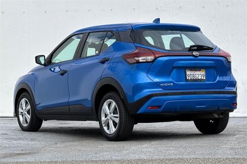 2023 Nissan Kicks S