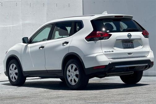 2017 Nissan Rogue S