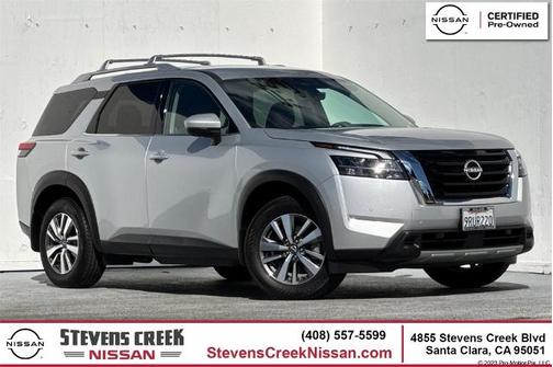 2024 Nissan Pathfinder SL