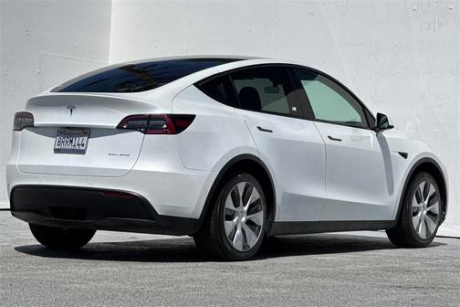 2020 Tesla Model Y Long Range