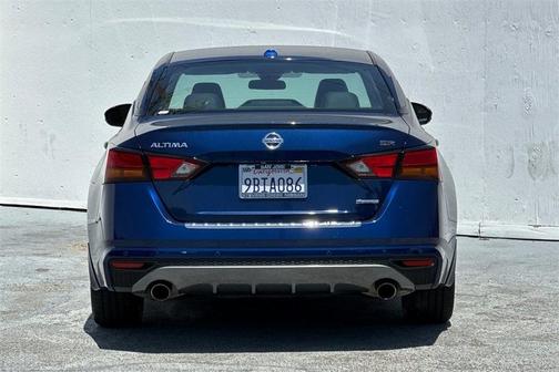 2022 Nissan Altima 2.0 SR