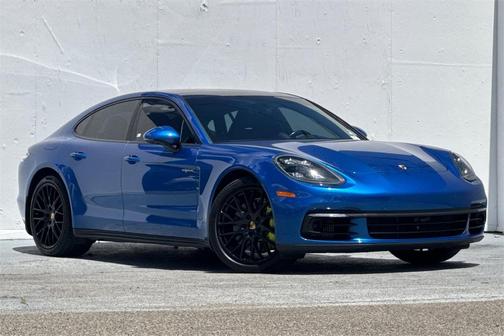 2018 Porsche Panamera E-Hybrid 4