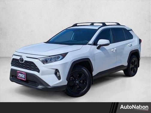 2020 Toyota RAV4 XLE