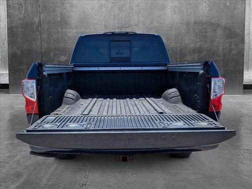 2019 Nissan Titan SV