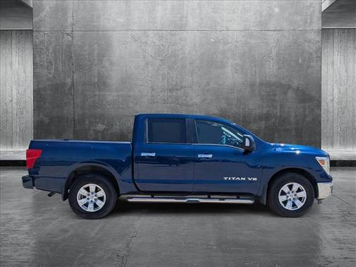 2019 Nissan Titan SV