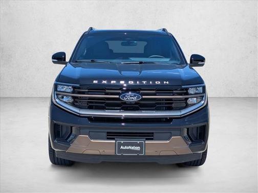 Agate Black Metallic 2026 Ford Expedition Max King Ranch