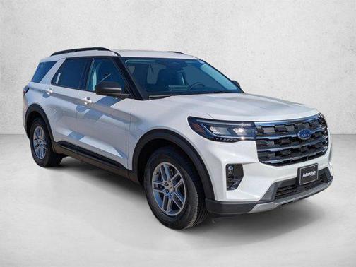 Star White Metallic Tri-Coat 2026 Ford Explorer Active