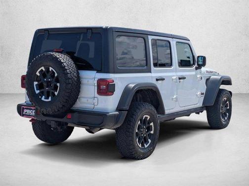 Bright White Clearcoat 2025 Jeep Wrangler Rubicon