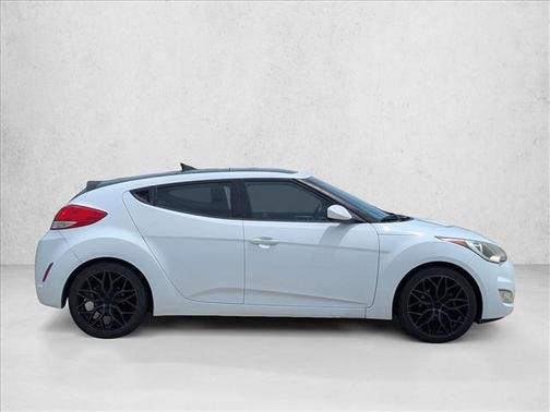 Century White 2016 Hyundai Veloster Base