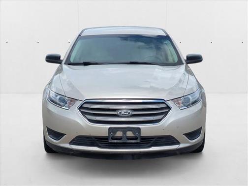 2018 Ford Taurus SE