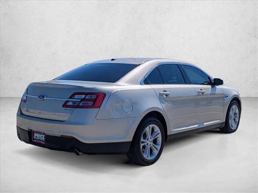 2018 Ford Taurus SE