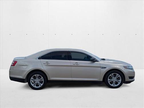 2018 Ford Taurus SE