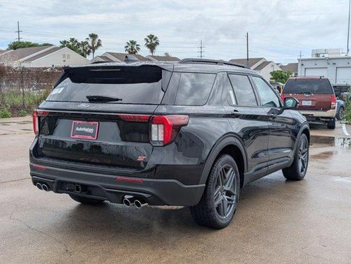 Agate Black Metallic 2026 Ford Explorer ST