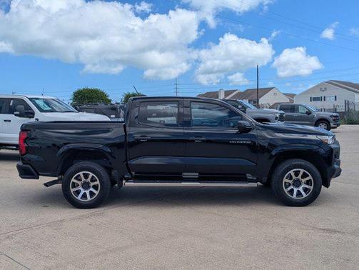 2024 Chevrolet Colorado WT